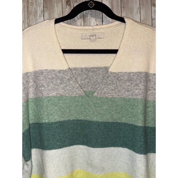Loft Women's V-neck Long Sleeve Striped Sweater Wool Blend Size XL Green Gray - Picture 2 of 9